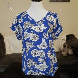 Cute floral top